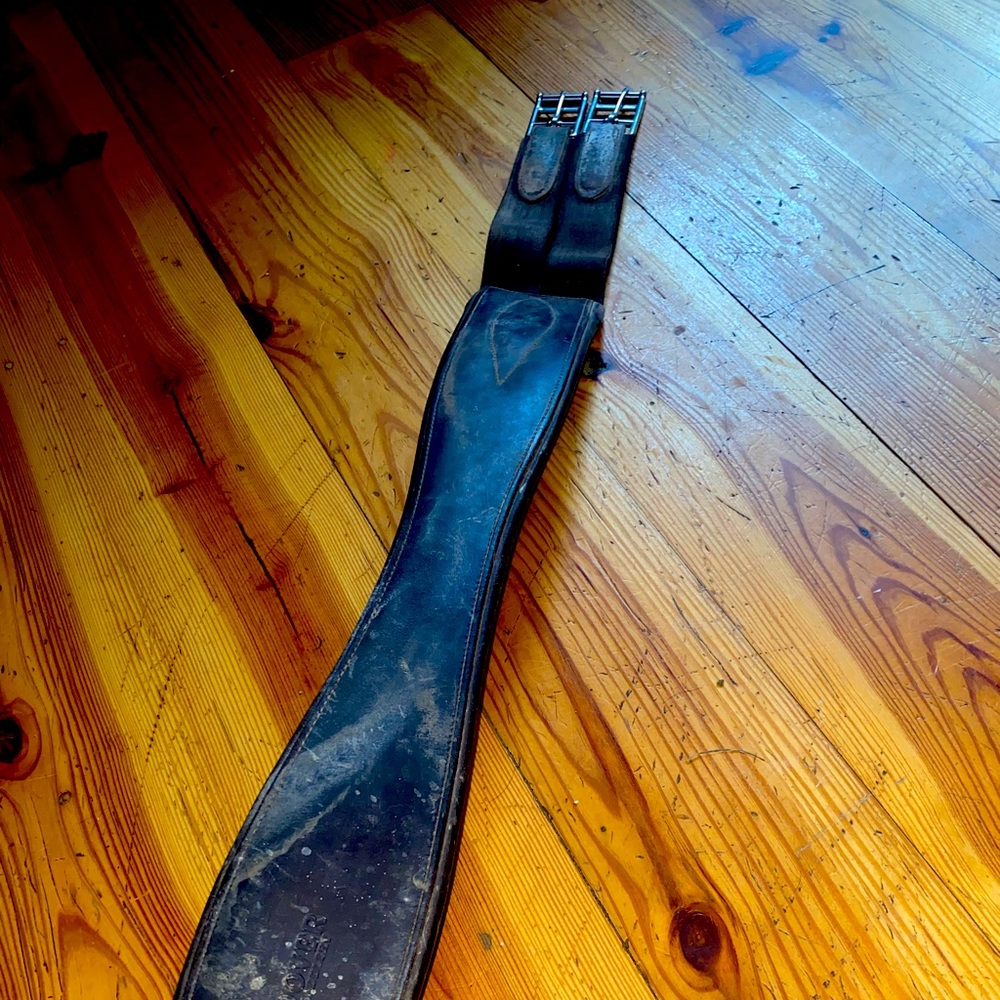 English leather girth cinch
